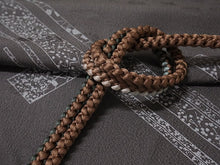 画像をギャラリービューアに読み込む, 帯揚げ 帯締め セット 正絹 カジュアル向き 丸組 グレー 幾何学柄 吹き寄せ地紋 帯あげ ブラウン 帯〆 コーディネートのワンポイントに