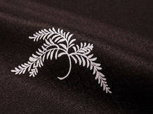 画像をギャラリービューアに読み込む, 帯揚げ 帯締め セット 正絹 カジュアル向き 丸組 こげ茶 鳥 草花 霰地紋 帯あげ 濃渋紫 帯〆 コーディネートのワンポイントに