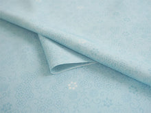 画像をギャラリービューアに読み込む, 東レ洗える着物反物 フルオーダー仕立て付き 小紋 ライトブルー 小花 唐草 東レシルック 静電気が起きにくいのに、自宅洗濯OK 袷・単衣着物に