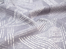 画像をギャラリービューアに読み込む, 洗える着物反物 フルオーダー仕立て付 小紋 薄紫 鱗 幾何学 単衣・袷に 人気の東レシルック 着物をもっと気軽に楽しむfukuシリーズ