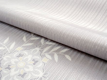 画像をギャラリービューアに読み込む, 雨コート 反物 着物用 撥水加工 ライトグレー 宝相華 更紗 5サイズから選べるセミオーダー仕立て付 相田翔子好み レディース 洗えるテイジン素材 和装用レインコートで梅雨時期も快適に