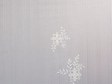 画像をギャラリービューアに読み込む, 雨コート 反物 着物用 撥水加工 ライトグレー 宝相華 更紗 5サイズから選べるセミオーダー仕立て付 相田翔子好み レディース 洗えるテイジン素材 和装用レインコートで梅雨時期も快適に