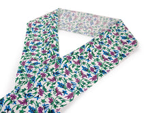 画像をギャラリービューアに読み込む, 洗える半衿 モダンで可愛い紅型 ホワイト地 ブルー パープル グリーン 更紗 唐草 便利な濃淡リバーシブル 沖縄発ブランド・ブランジュジュのお洒落な半襟 東レシルジェリーの洗えるポリエステル素材 和装小物 春・秋・冬のカジュアルシーンに