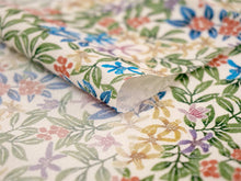 画像をギャラリービューアに読み込む, 洗える半衿 モダンで可愛い紅型 オフホワイト地 せんだん 花 便利な濃淡リバーシブル 沖縄発ブランド・ブランジュジュのお洒落な半襟 東レシルジェリーの洗えるポリエステル素材 和装小物 春・秋・冬のカジュアルシーンに