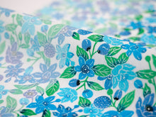 画像をギャラリービューアに読み込む, 洗える半衿 モダンで可愛い紅型 ホワイト地 ブルー 柑橘 花 シークヮーサー 便利な濃淡リバーシブル 沖縄発ブランド・ブランジュジュのお洒落な半襟 東レシルジェリーの洗えるポリエステル素材 和装小物 春・秋・冬のカジュアルシーンに