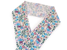 画像をギャラリービューアに読み込む, 洗える半衿 モダンで可愛い紅型 ホワイト地 青 ピンク 紫 秋草 春花 萩 桜 便利な濃淡リバーシブル 沖縄発ブランド・ブランジュジュのお洒落な半襟 東レシルジェリーの洗えるポリエステル素材 和装小物 春・秋・冬のカジュアルシーンに