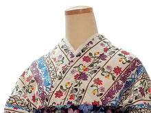 画像をギャラリービューアに読み込む, 洗える夏着物 浴衣 単品 オフホワイト 縦段 更紗 Mサイズ モダンで可愛い紅型 沖縄発ブランド・ブランジュジュのお洒落な小紋夏きもの 東レセオアルファの洗えるポリエステル素材 すぐ着られるお仕立て上がり 夏にぴったりなカジュアル単衣