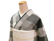 画像をギャラリービューアに読み込む, 綿麻 着物 浴衣 単品 しじら織 ブラック オフホワイト 格子 チェック Mサイズ Lサイズ お仕立て上がり レディース 夏着物 ゆかた プレタ 変わり織り カジュアル 夏 きもの 和服 和装