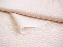 画像をギャラリービューアに読み込む, 洗える着物 小紋 反物 東レシルック フルオーダー仕立て付 ピンク 波 大久保信子流きもの ぴったり自分サイズにお仕立てで着姿きれい 袷も単衣もオールシーズン対応