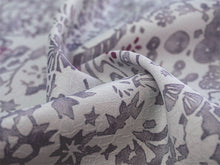 画像をギャラリービューアに読み込む, 洗える着物 小紋 反物 東レシルック フルオーダー仕立て付 グレー 草花 美しいキモノ掲載 ぴったり自分サイズにお仕立てで着姿きれい 袷も単衣もオールシーズン対応