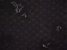 画像をギャラリービューアに読み込む, 洗える着物 小紋 反物 東レシルック フルオーダー仕立て付 ブラック 七宝 橘 美しいキモノ掲載 ぴったり自分サイズにお仕立てで着姿きれい 袷も単衣もオールシーズン対応