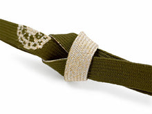 画像をギャラリービューアに読み込む, 正絹 帯揚げ帯締めセット フォーマル向き 帯あげ(モスグリーン× 七宝柄) 丹後ちりめん 平組 帯〆 (カーキ) 和装小物 レディース