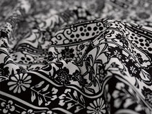 画像をギャラリービューアに読み込む, 洗える 着物 反物 紬風 レディース セミオーダー 仕立て付 白黒 モノトーン 桜 菊 萩 梅 XS S M L XL 袷 単衣 テイジン素材 NKF エヌケーエフ 和装 和服 女性 小紋 きもの 羽織 コート ポリエステル