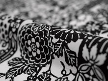 画像をギャラリービューアに読み込む, 洗える 着物 反物 紬風 レディース セミオーダー 仕立て付 白黒 モノトーン 桜 菊 萩 梅 XS S M L XL 袷 単衣 テイジン素材 NKF エヌケーエフ 和装 和服 女性 小紋 きもの 羽織 コート ポリエステル