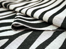 画像をギャラリービューアに読み込む, 綿きもの 小紋反物 フルオーダー仕立て付き 白 黒 ゼブラ WEAVE of EDEN 風通織 質の良い米沢織の木綿着物 柔らかなガーゼ風の手触り オールシーズンの普段着に 日本製