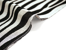 画像をギャラリービューアに読み込む, 綿きもの 小紋反物 フルオーダー仕立て付き 白 黒 ゼブラ WEAVE of EDEN 風通織 質の良い米沢織の木綿着物 柔らかなガーゼ風の手触り オールシーズンの普段着に 日本製