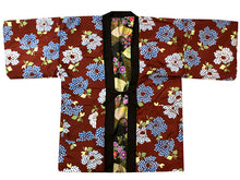 画像をギャラリービューアに読み込む, はんてん レディース 半纏 リバーシブル 黒 赤茶 紗綾型 扇 花 フリーサイズ リバーシブル 軽くて暖かい 部屋着やお散歩に 防寒・節電に