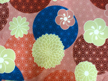 画像をギャラリービューアに読み込む, はんてん レディース 半纏 リバーシブル 黒 ピンク 鶴 花 麻の葉 フリーサイズ リバーシブル 軽くて暖かい 部屋着やお散歩に 防寒・節電に