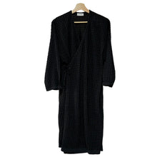 画像をギャラリービューアに読み込む, カーディガン 和装コート チャコール 道中着風で着物に合うお洒落なカシュクールカーディガン 肌寒い日や冷房対策に