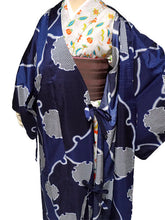 画像をギャラリービューアに読み込む, 雨コート 一部式 道中着衿 ネイビー 雪輪 XLサイズ すぐに着られるお仕立て上がり 持ち運びに便利なポーチ付き 洗えるポリエステル
