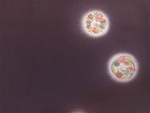 画像をギャラリービューアに読み込む, 雨コート 一部式 道中着衿 パープル グレー 花 丸紋 Lサイズ すぐに着られるお仕立て上がり 持ち運びに便利なポーチ付き 洗えるポリエステル