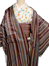 画像をギャラリービューアに読み込む, 雨コート 一部式 道中着衿 ブラウン カーキ 縞 Lサイズ すぐに着られるお仕立て上がり 洗えるポリエステル