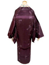 画像をギャラリービューアに読み込む, 雨コート 二部式 道中着衿 ワインレッド 蔦 Lサイズ すぐに着られるお仕立て上がり 持ち運びに便利なポーチ付き 洗えるポリエステル