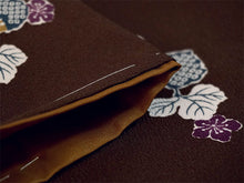 画像をギャラリービューアに読み込む, 洗える着物 袷 小紋 Lサイズ 仕立て上がり テイジン素材 単品 ブラウン 瓢箪 レディース 品よい縮緬地のお洒落な小紋