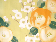 画像をギャラリービューアに読み込む, 洗える着物 袷 小紋 Lサイズ 仕立て上がり 単品 グリーン 椿 レディース 品よい縮緬地のお洒落な小紋