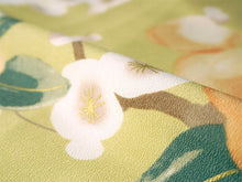 画像をギャラリービューアに読み込む, 洗える着物 袷 小紋 Lサイズ 仕立て上がり 単品 グリーン 椿 レディース 品よい縮緬地のお洒落な小紋