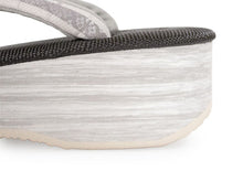 画像をギャラリービューアに読み込む, カレンブロッソ 草履 単品 Lサイズ チャコール 台 博多織 ホワイト 花皿 幾何学 鼻緒 レディース 歩きやすくてオシャレ 愛好者の多い菱屋カフェ草履