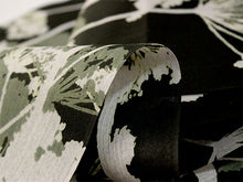 画像をギャラリービューアに読み込む, 浴衣 反物 知多木綿 お仕立て付き 黒 グリーン 藤袴 手染め 日本製 自分サイズにお誂え