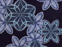 画像をギャラリービューアに読み込む, 浴衣 反物 知多木綿 お仕立て付き ネイビー 花 七宝 手染め 日本製 自分サイズにお誂え