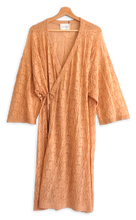 画像をギャラリービューアに読み込む, 着物コート 透かし編み フリーサイズ 羽織 道中着 レディース ロング丈 長め カシュクール ホワイト グレー キャメル 仕立上り 薄物 コート ちりよけ 女性 YOUTOWA ユウトワ