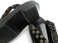 画像をギャラリービューアに読み込む, 草履 ウレタン フリーサイズ 印伝調 黒土台 吹き寄せ 疲れない ウレタン 草履 女性 レディース 和装 和服 着物 ぞうり 履物 日本製 sw