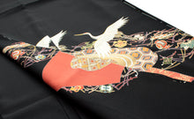 画像をギャラリービューアに読み込む, 【正絹黒留袖 未仕立て 仮絵羽 鶴と宝尽し柄】礼装 黒留め袖 新品 お誂え 購入 販売 結婚式 既婚 五つ紋 家紋 フォーマル 【hzくわ】
