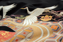 画像をギャラリービューアに読み込む, 【正絹黒留袖 未仕立て 仮絵羽 鶴と宝尽し柄】礼装 黒留め袖 新品 お誂え 購入 販売 結婚式 既婚 五つ紋 家紋 フォーマル 【hzくわ】