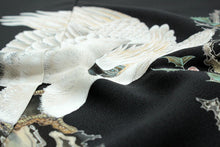 画像をギャラリービューアに読み込む, 【正絹黒留袖 未仕立て 仮絵羽 鷹柄】礼装 黒留め袖 新品 お誂え 購入 販売 結婚式 既婚 五つ紋 家紋 フォーマル 【hzくこ】