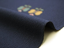 画像をギャラリービューアに読み込む, 【小紋 正絹 反物】着物 反物のみ 丹後ちりめん 紺地小花柄【送料無料】【hzふい】