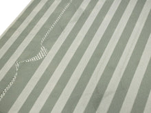 画像をギャラリービューアに読み込む, 【小紋 正絹 反物】着物 反物のみ 薄グレー×薄緑地縞柄【送料無料】【hzらち】