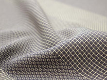 画像をギャラリービューアに読み込む, 【小紋 正絹 反物】着物 反物のみ 丹後ちりめん オフホワイト×紫地古典柄【送料無料】【hzわい】