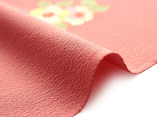 画像をギャラリービューアに読み込む, 【小紋 正絹 反物】着物 反物のみ 丹後ちりめん ピンク地椿柄【送料無料】【hzこわ】