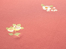 画像をギャラリービューアに読み込む, 【小紋 正絹 反物】着物 反物のみ 丹後ちりめん ピンク地椿柄【送料無料】【hzこわ】