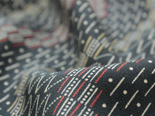 画像をギャラリービューアに読み込む, 【小紋 正絹 反物】着物 反物のみ 丹後ちりめん 東京染 濃紺色地幾何学山型縞柄【送料無料】【hzおと】