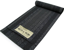 画像をギャラリービューアに読み込む, 洗える着物 夏着物 小紋 反物 東レ 夏用 紗 フルオーダー 仕立て付 黒グレー色七宝幾何学市松ストライプ柄 kbくに 女性 レディース 送料無料 着物