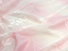 画像をギャラリービューアに読み込む, 【お仕立て上がり 洗える 振袖用長襦袢】ピンク地 フリーサイズ 女性 レディース フォーマル  単品 長じゅばん 半衿付 ポリエステル 成人式 卒業式 謝恩会 結婚式 着物 和装 正装 礼服 振り袖【st】【KZ】