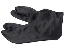 画像をギャラリービューアに読み込む, 黒 足袋 朱子足袋 男性 メンズ 4枚こはぜ 晒裏 25.0cm〜28.0cm 繻子足袋 黒朱子足袋 春 秋 冬 紳士 繻子 日本製 綿100% ネコポス対応可能 着付け小物 和装小物 たび タビ コハゼ