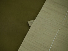 画像をギャラリービューアに読み込む, 【メンズ着物アンサンブル 羽織りと着物のセット】カーキグリーン 草色 無地 紬風 Mサイズ 男性 和装 和服 きもの プレタ 春 秋 冬 きもの カジュアル 普段着 ポリエステル 送料無料 あす楽