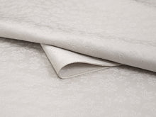 画像をギャラリービューアに読み込む, 東レシルック色無地 着物 反物 薄グレーホワイト オフホワイト色 フルオーダー お仕立て付き 紋意匠 四季の花草 柄地紋 女性 レディース 洗える着物 袷 単衣 きもの 和装 和服 羽織 コート【No.609】