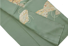 画像をギャラリービューアに読み込む, 【正絹訪問着 未仕立て 仮絵羽 薄渋柳色地文箱と宝尽くし模様】 結婚式 新品 色 販売 購入 礼装 既婚 フォーマル 七五三 パーティ 入学式 卒業式 お宮参り【hz】【送料無料】